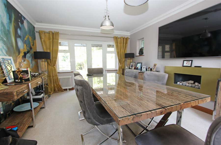 Images for Glebe Hyrst, South Croydon EAID:TT BID:JDE1