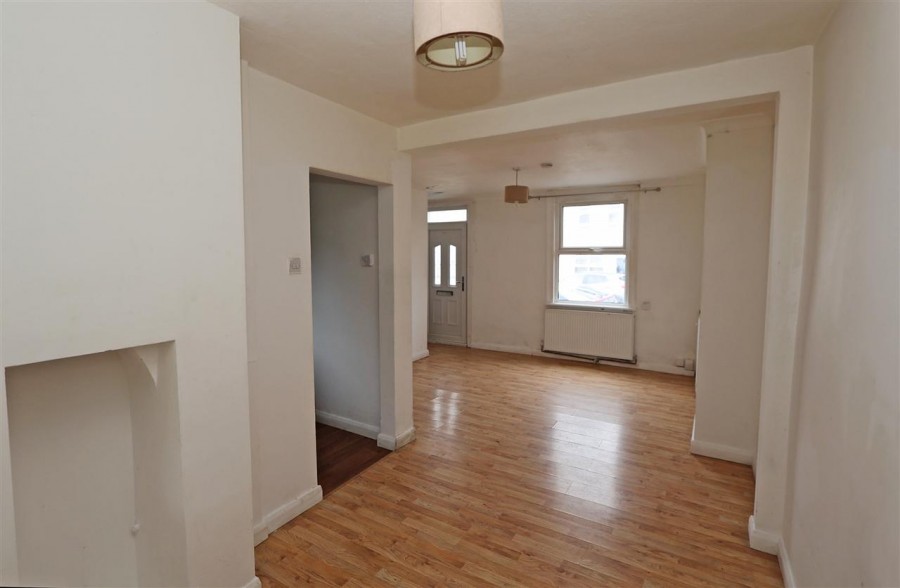 Images for Bynes Road, South Croydon EAID:TT BID:JDE1