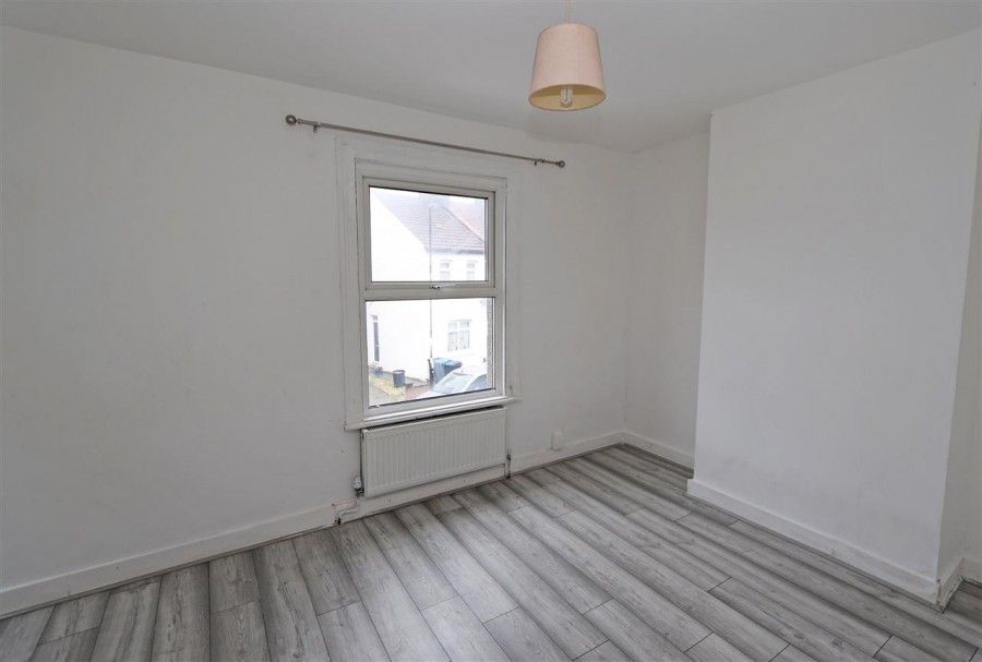 Images for Bynes Road, South Croydon EAID:TT BID:JDE1