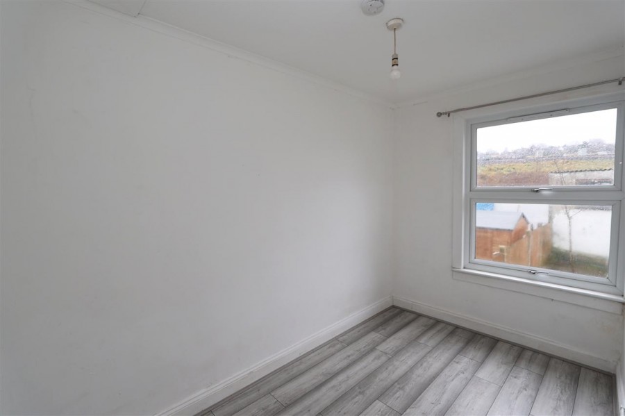 Images for Bynes Road, South Croydon EAID:TT BID:JDE1