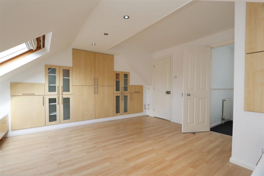 Images for Addiscombe Court Road, Croydon EAID:TT BID:JDE1