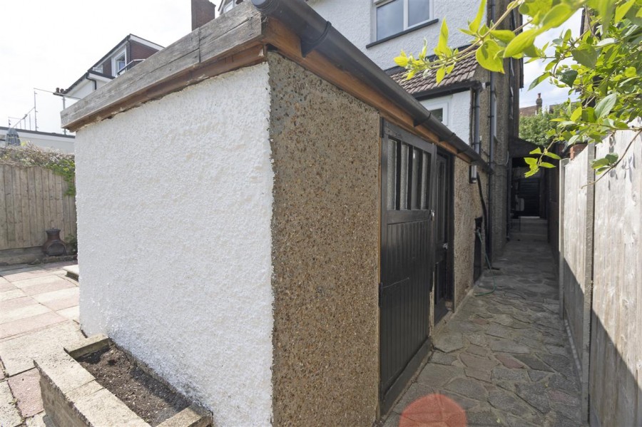 Images for Blenheim Park Road, South Croydon EAID:TT BID:JDE1