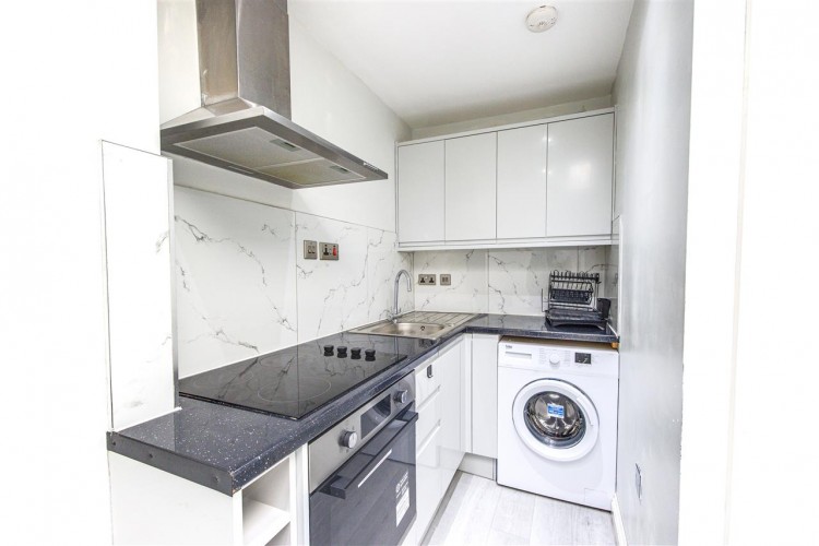 Images for Brighton Road, South Croydon