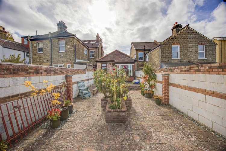 Images for Broomhall Road, South Croydon