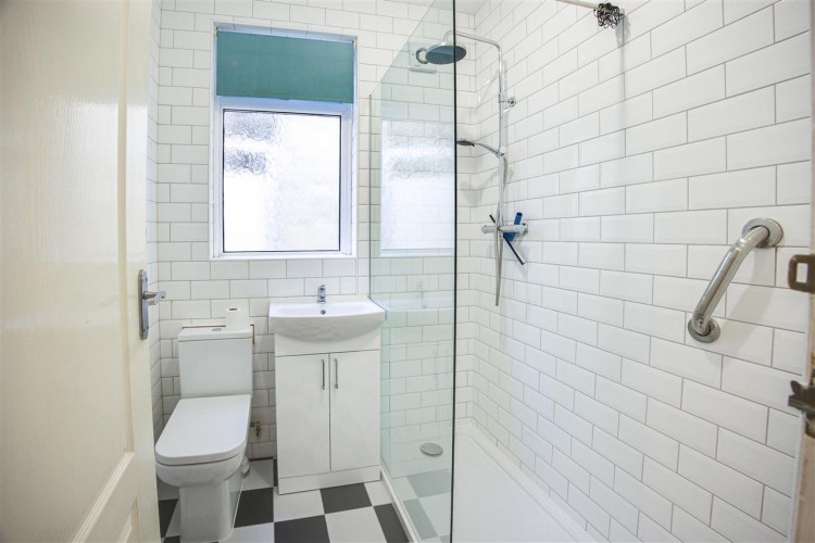 Images for Broomhall Road, South Croydon