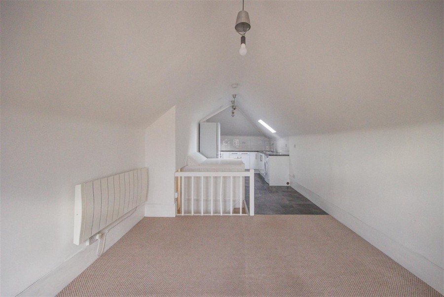 Images for Moreton Road, South Croydon EAID:TT BID:JDE1