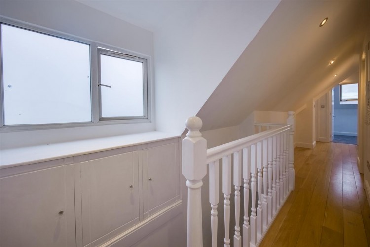 Images for Newton House, Croydon