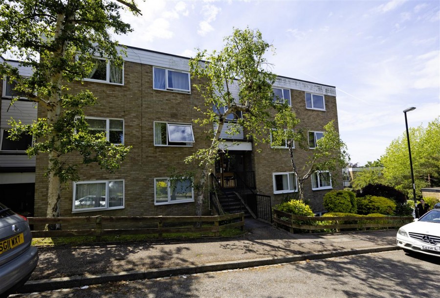 Images for Reddington Close, Sanderstead EAID:TT BID:JDE1