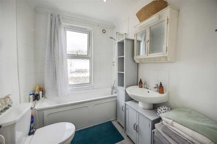 Images for Sanderstead Road, South Croydon