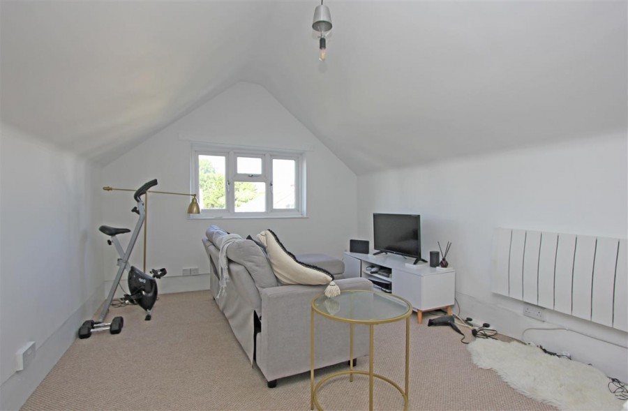 Images for Moreton Road, South Croydon EAID:TT BID:JDE1