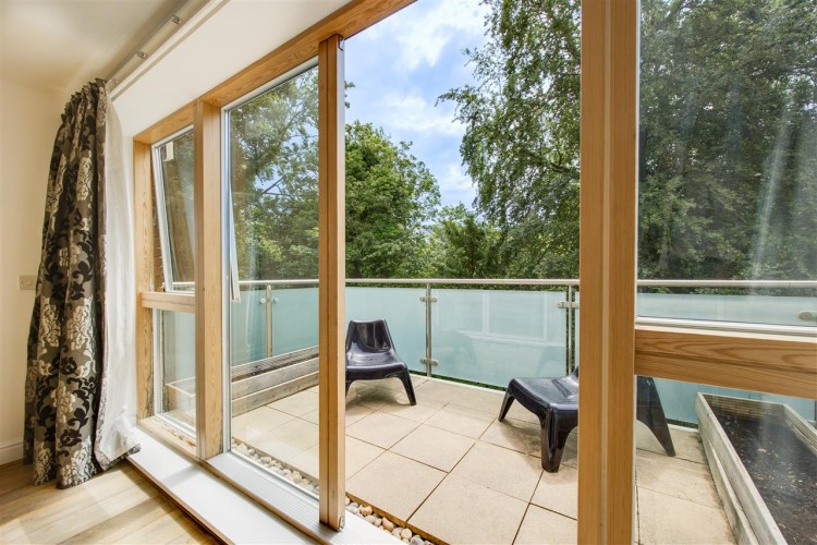 Images for Vantage Point, 174 Sanderstead Road, South Croydon