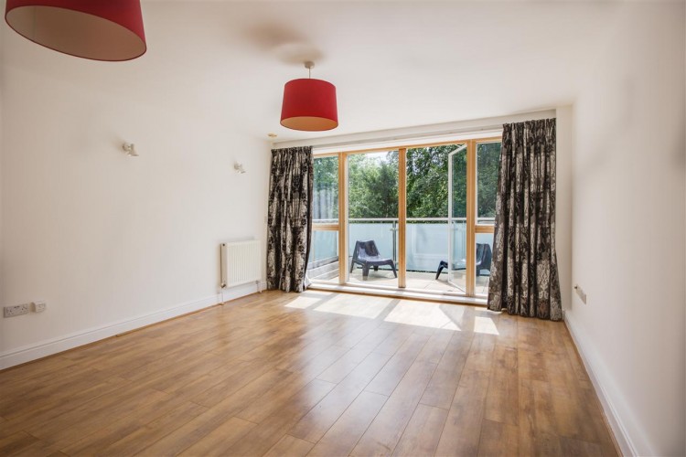 Images for Vantage Point, 174 Sanderstead Road, South Croydon