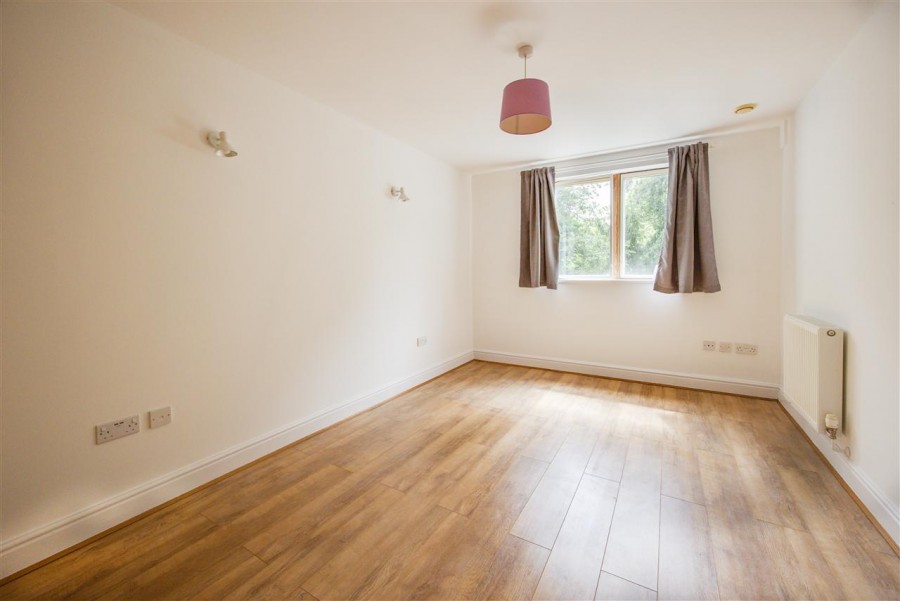 Images for Vantage Point, 174 Sanderstead Road, South Croydon EAID:TT BID:JDE1