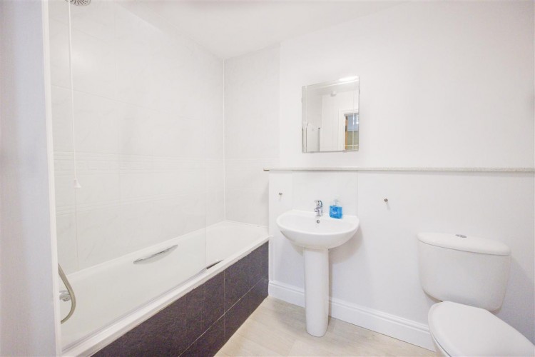 Images for Vantage Point, 174 Sanderstead Road, South Croydon