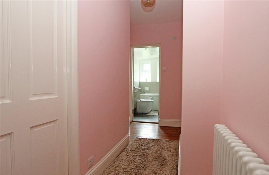 Images for Sussex Road, South Croydon EAID:TT BID:JDE1