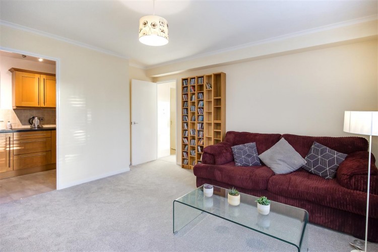 Images for Montana Close, South Croydon