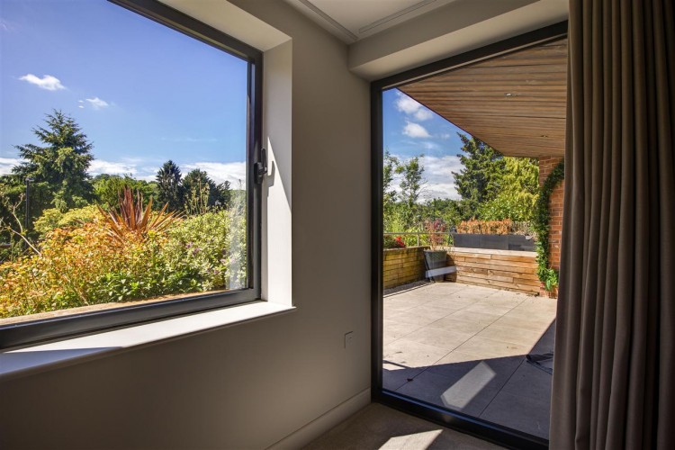 Images for Green Valley Apartments, 3 Ballards Farm Road, South Croydon