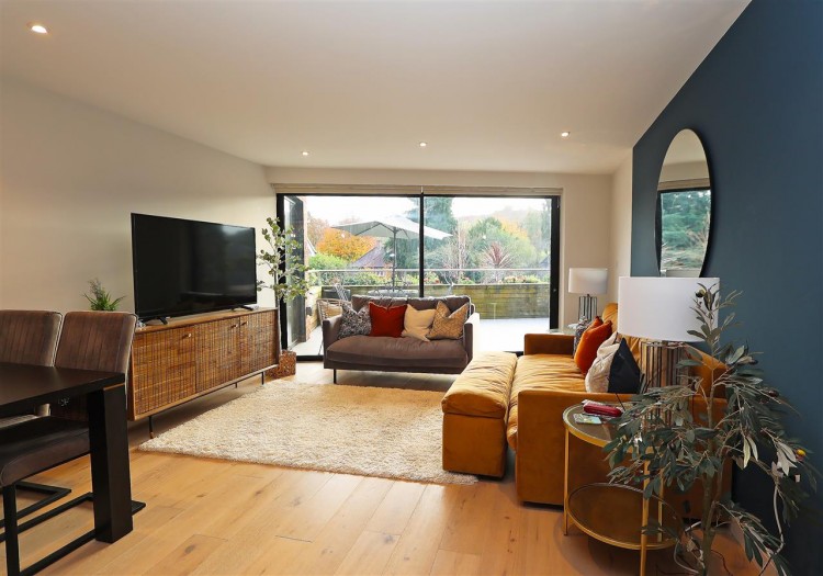 Images for Green Valley Apartments, 3 Ballards Farm Road, South Croydon