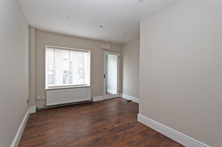 Images for Bynes Road, South Croydon EAID:TT BID:JDE1