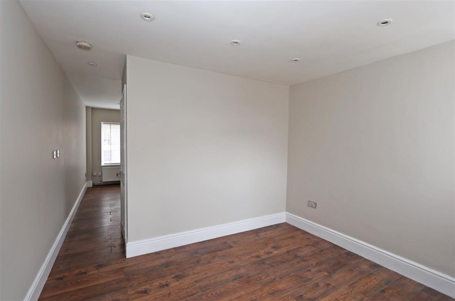 Images for Bynes Road, South Croydon EAID:TT BID:JDE1