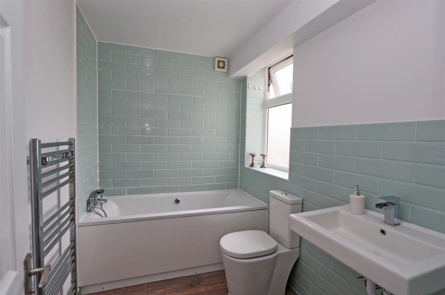 Images for Bynes Road, South Croydon EAID:TT BID:JDE1