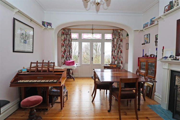 Images for Heathhurst Road, South Croydon