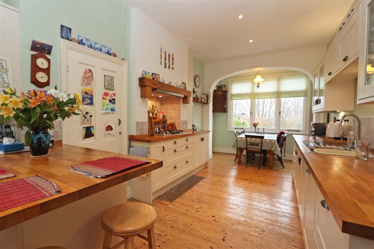 Images for Heathhurst Road, South Croydon