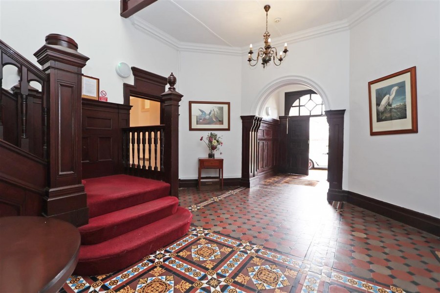 Images for Sherwood Oaks, 13 Frensham Road, Kenley EAID:TT BID:JDE1