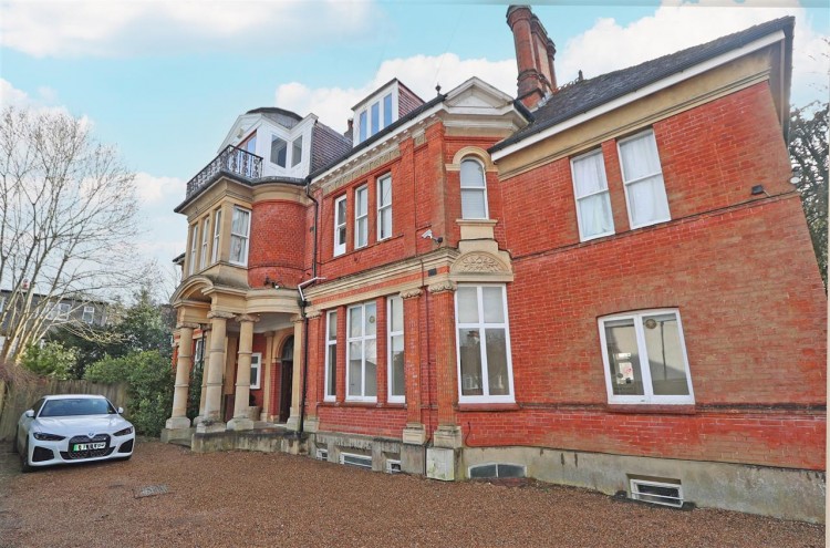 Images for Sherwood Oaks, 13 Frensham Road, Kenley