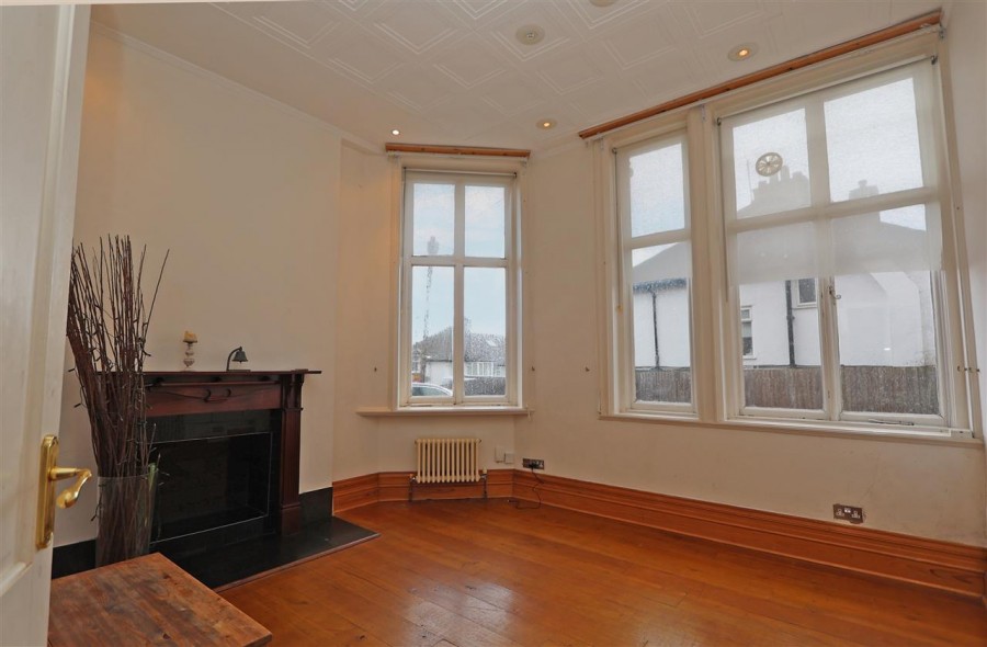 Images for Sherwood Oaks, 13 Frensham Road, Kenley EAID:TT BID:JDE1