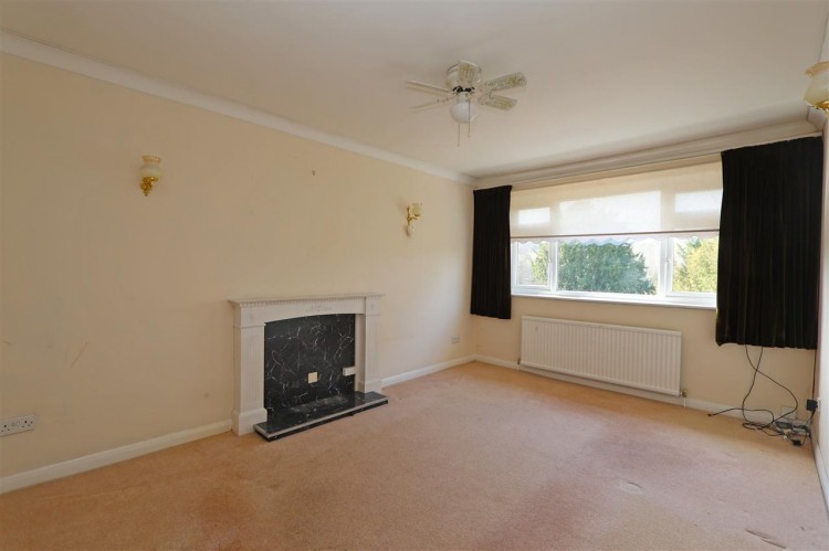 Images for The Hey, 230 Sanderstead Road, South Croydon