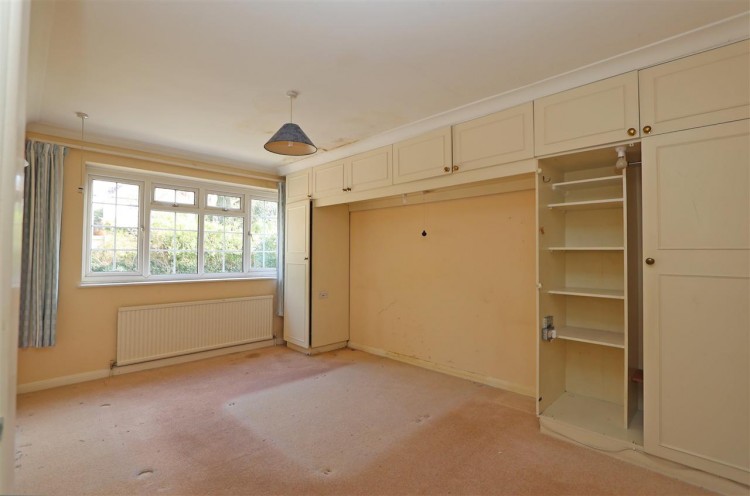 Images for The Hey, 230 Sanderstead Road, South Croydon