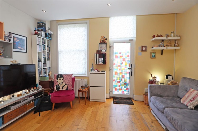 Images for Birdhurst Rise, South Croydon