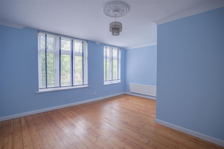 Images for Sanderstead Road, South Croydon