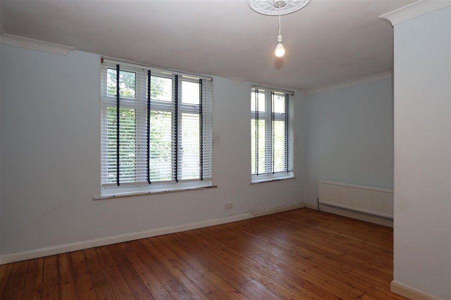 Images for Sanderstead Road, South Croydon EAID:TT BID:JDE1