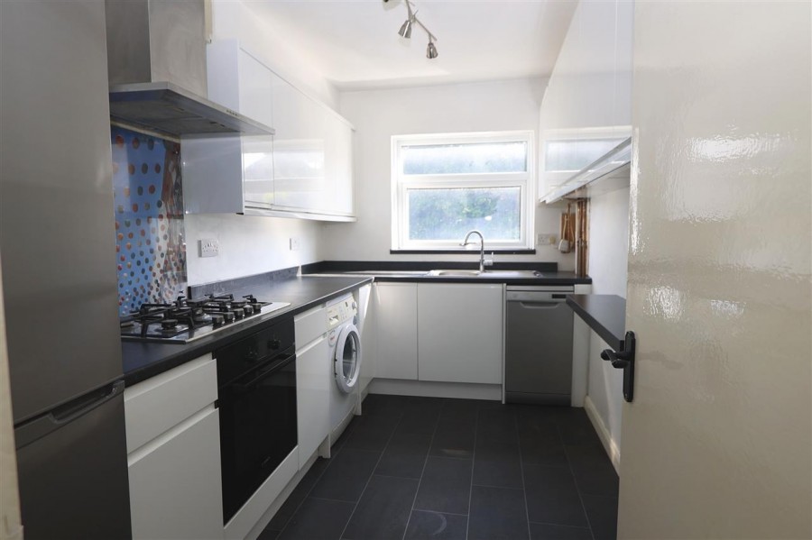 Images for Sanderstead Road, South Croydon EAID:TT BID:JDE1