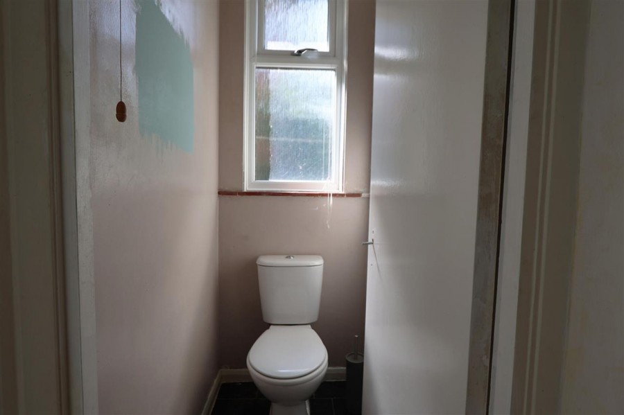 Images for Sanderstead Road, South Croydon EAID:TT BID:JDE1