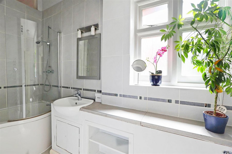 Images for Sherwood Oaks, 13 Frensham Road, Kenley EAID:TT BID:JDE1