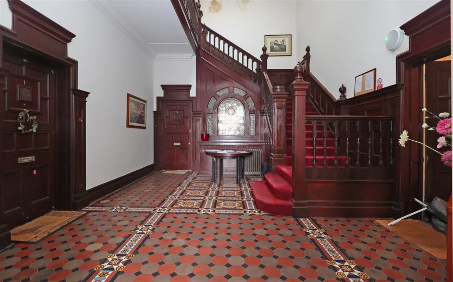 Images for Sherwood Oaks, 13 Frensham Road, Kenley EAID:TT BID:JDE1