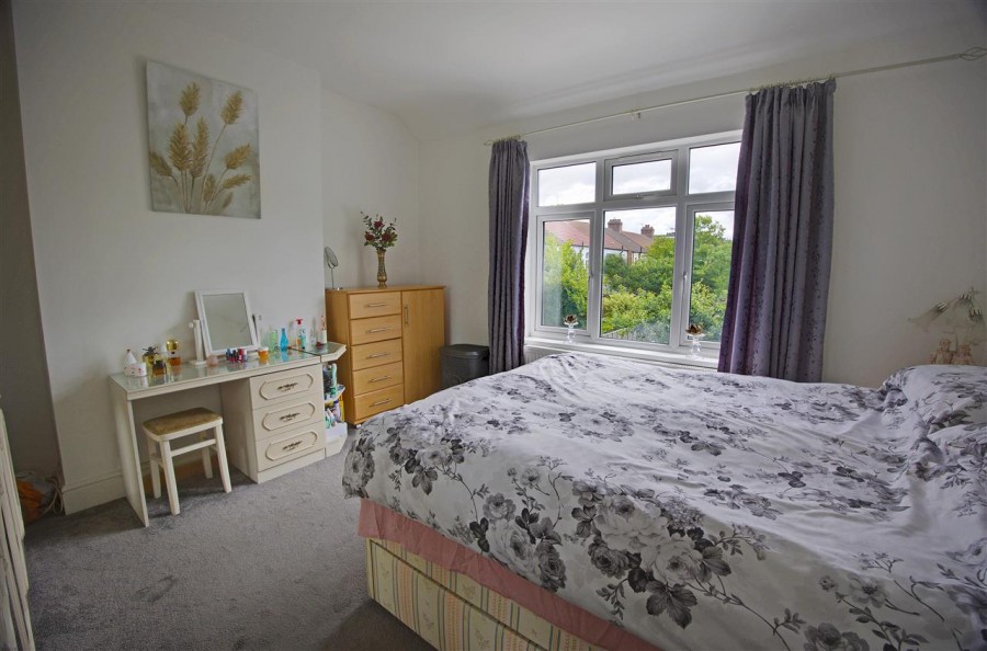 Images for Cameron Road, Croydon EAID:TT BID:JDE1