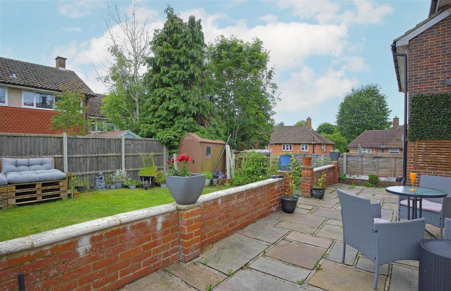 Images for Redstart Close, Croydon EAID:TT BID:JDE1