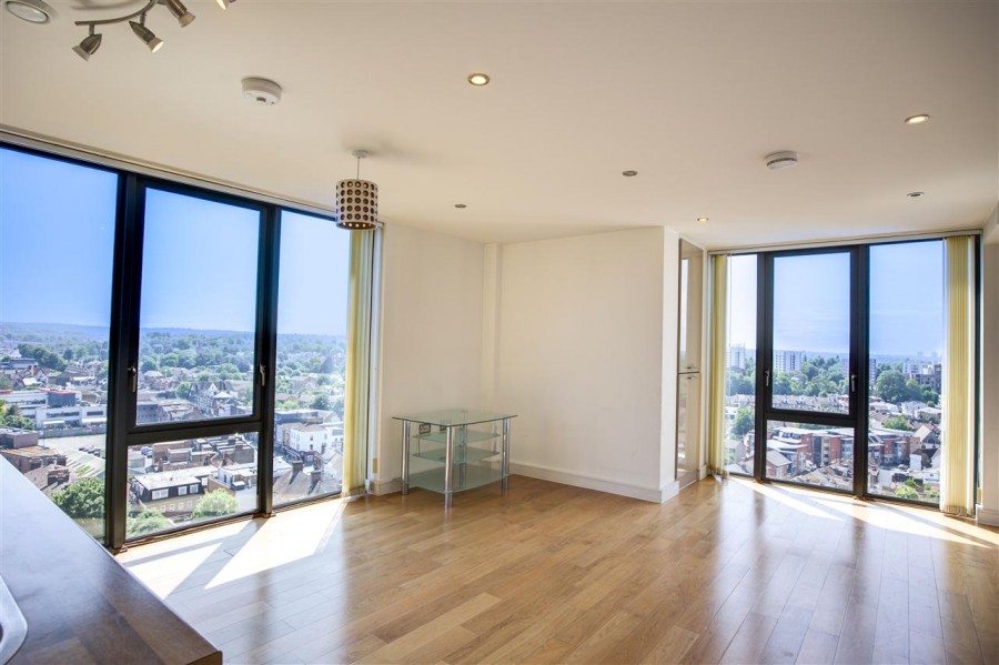Images for Centrillion Point, 2 Mason's Avenue, Croydon EAID:TT BID:JDE1