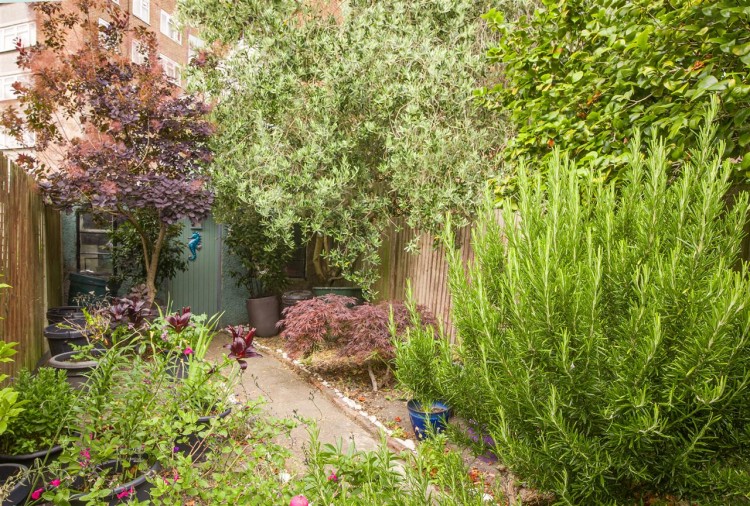 Images for Bensham Lane, Croydon