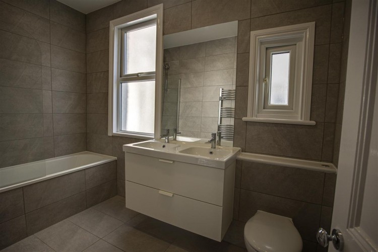 Images for Blenheim Crescent, South Croydon