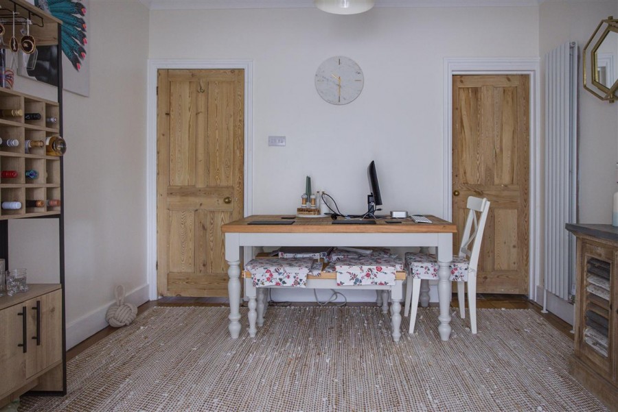 Images for Bynes Road, South Croydon EAID:TT BID:JDE1