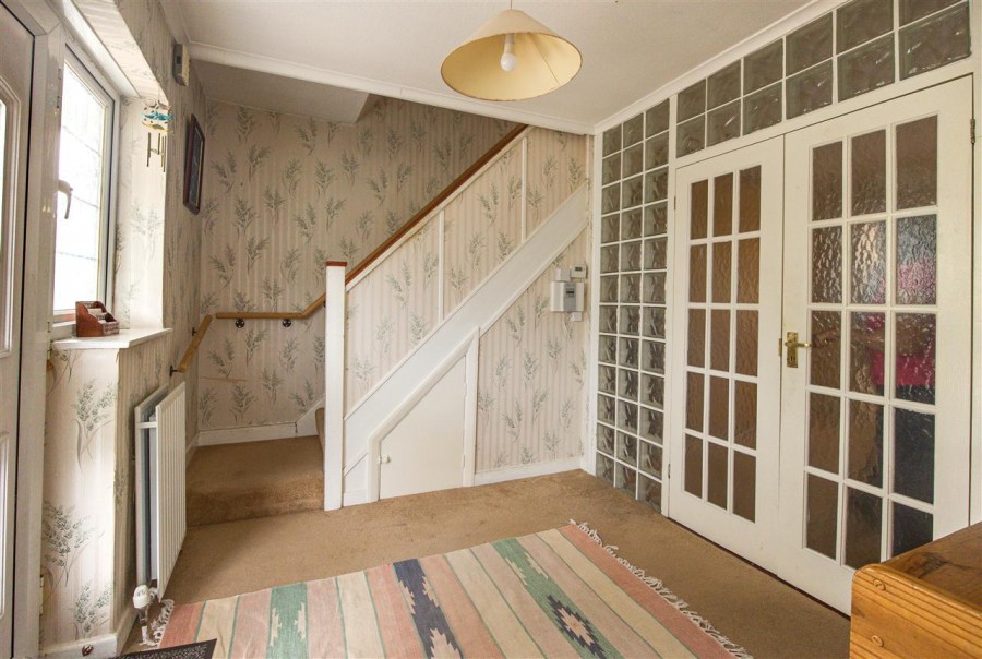 Images for The Ruffetts, South Croydon EAID:TT BID:JDE1