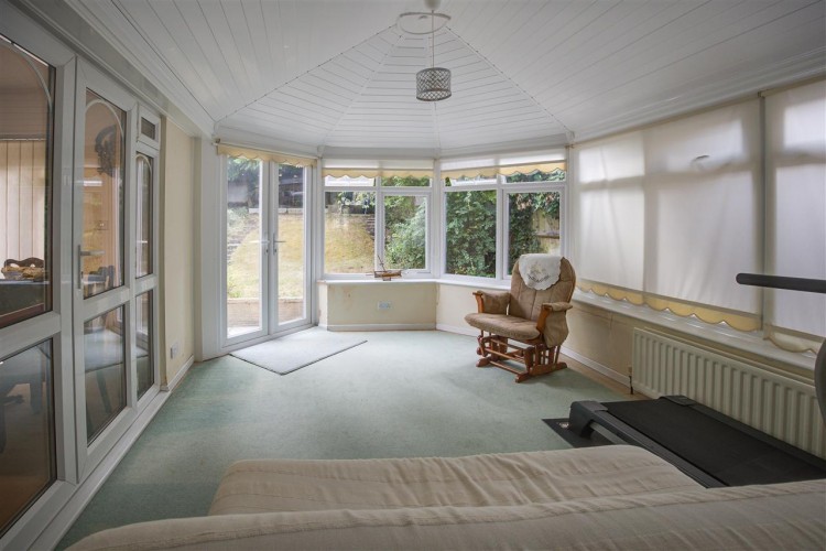 Images for The Ruffetts, South Croydon