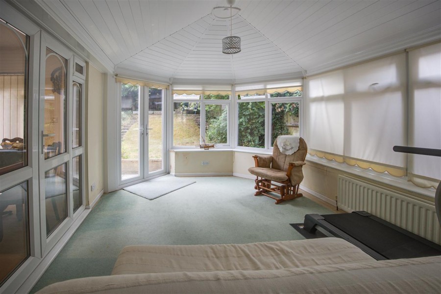 Images for The Ruffetts, South Croydon EAID:TT BID:JDE1