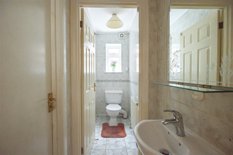 Images for The Ruffetts, South Croydon