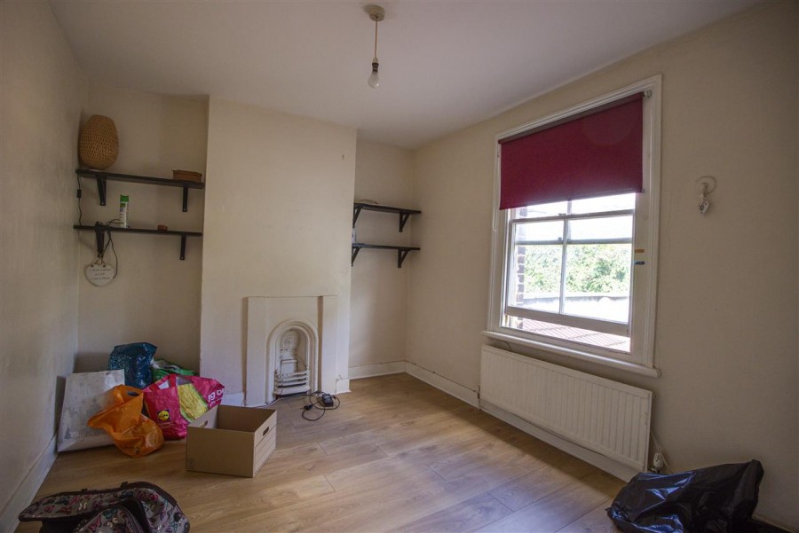 Images for Bynes Road, South Croydon EAID:TT BID:JDE1